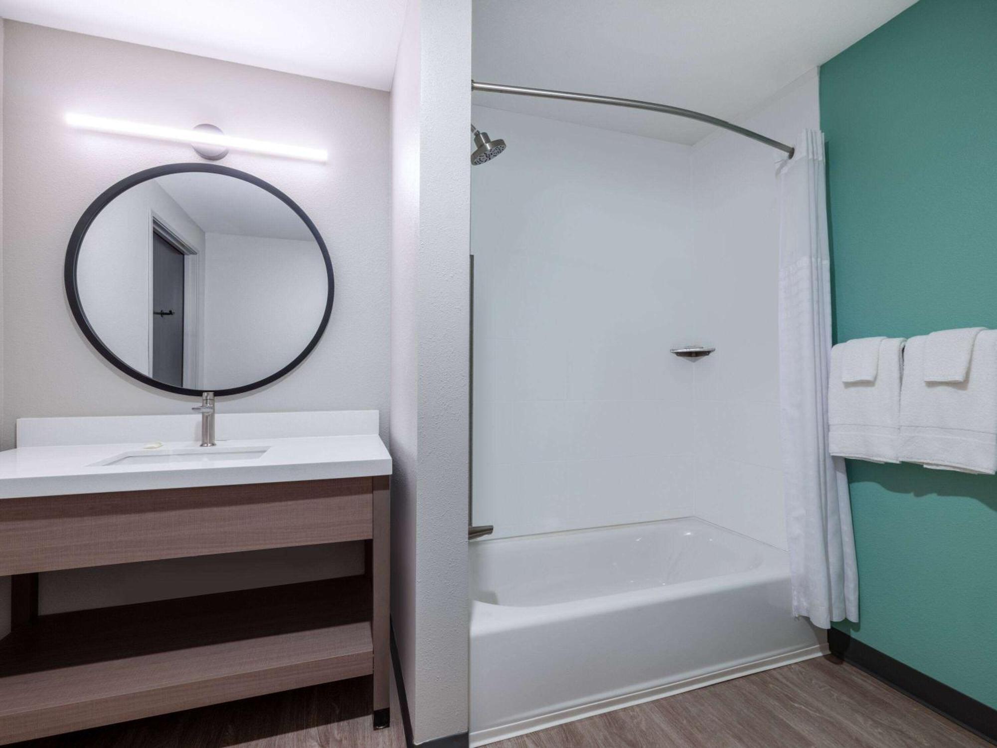 Echo Suites Extended Stay By Wyndham Indianapolis Ameriplex Экстерьер фото